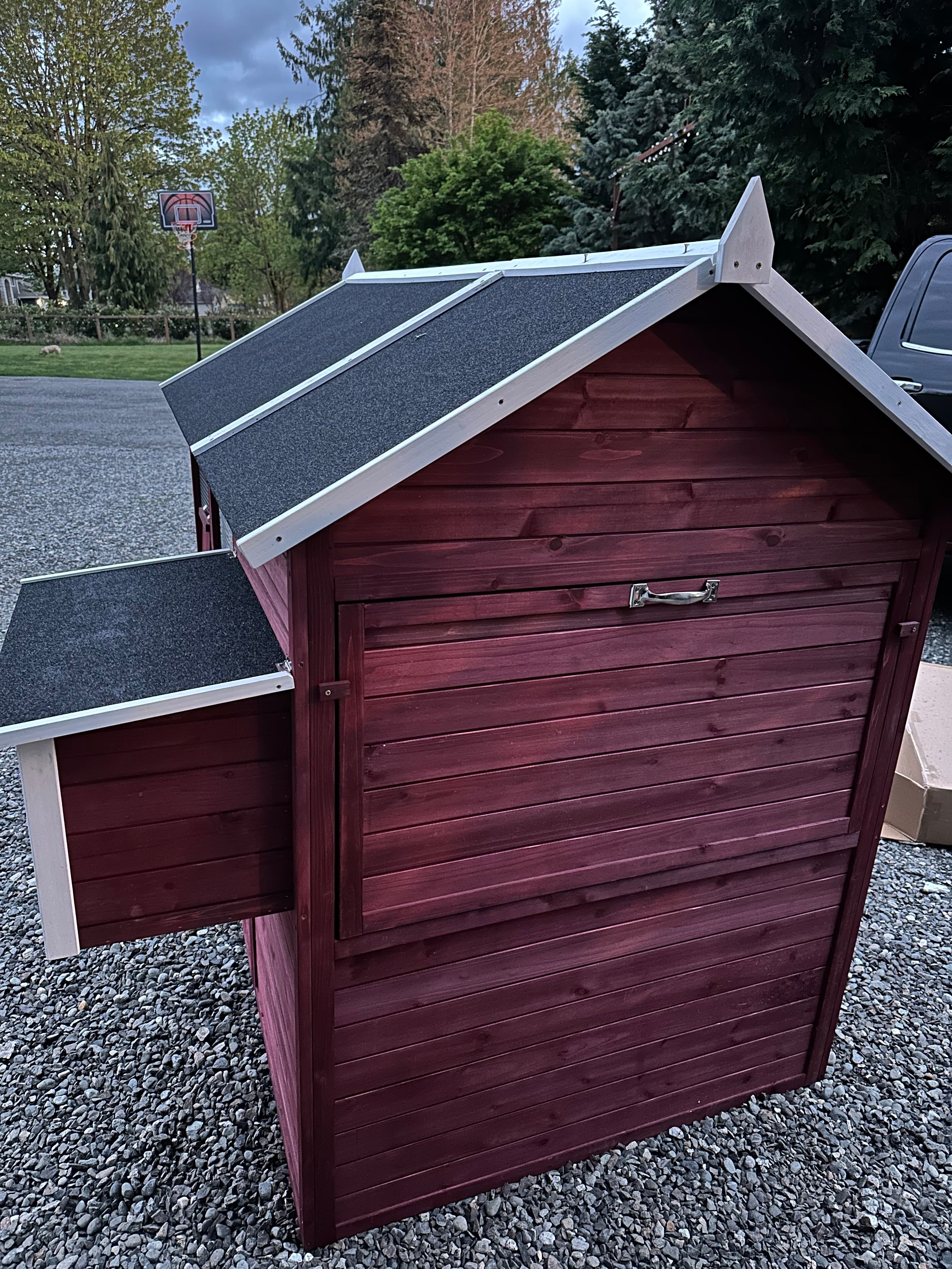 NEW FarmHouse Coop