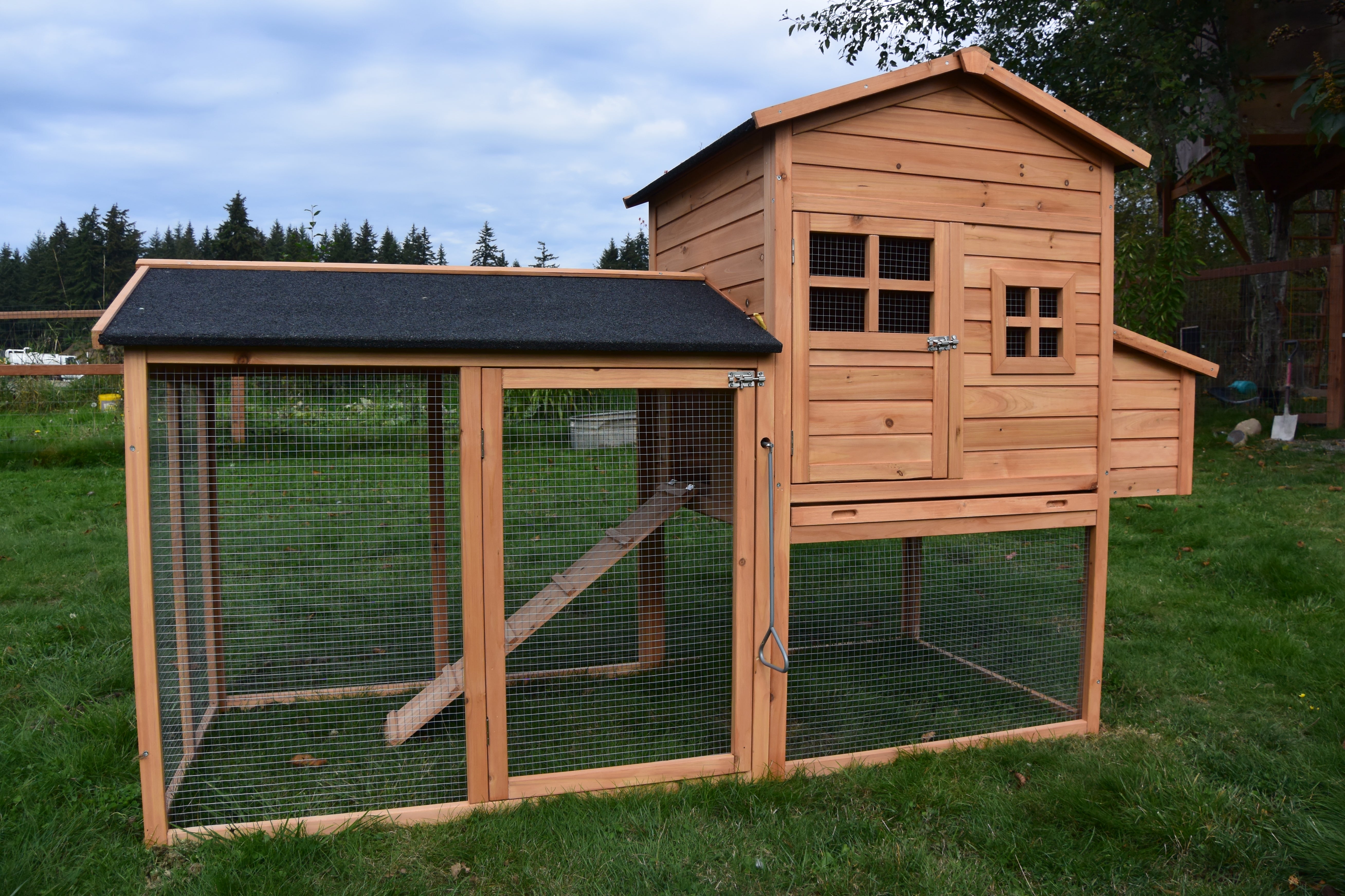 The Lodge Coop.   IN-STOCK