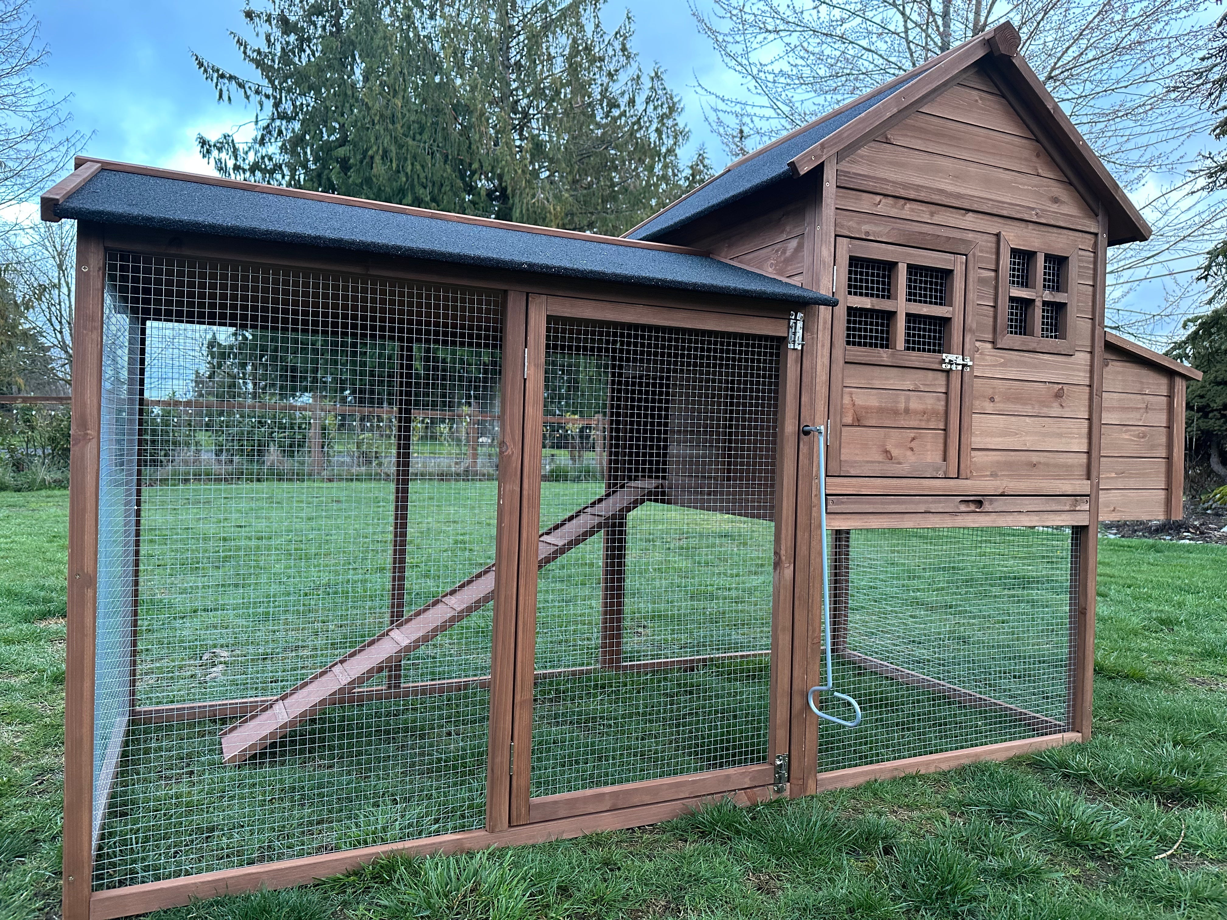 The Lodge Coop.   IN-STOCK