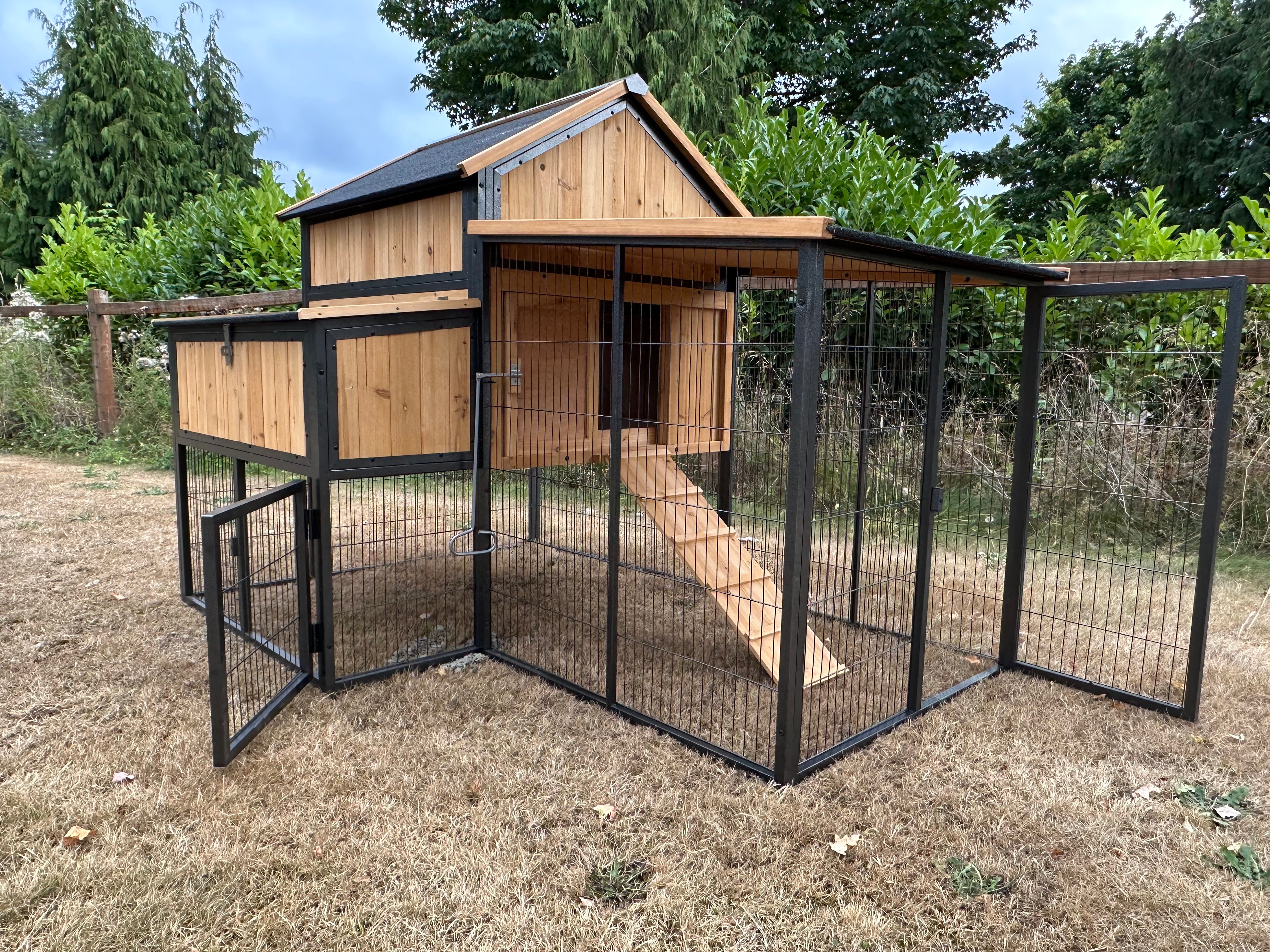 NEW-METAL Cottage Coop.  in-stock