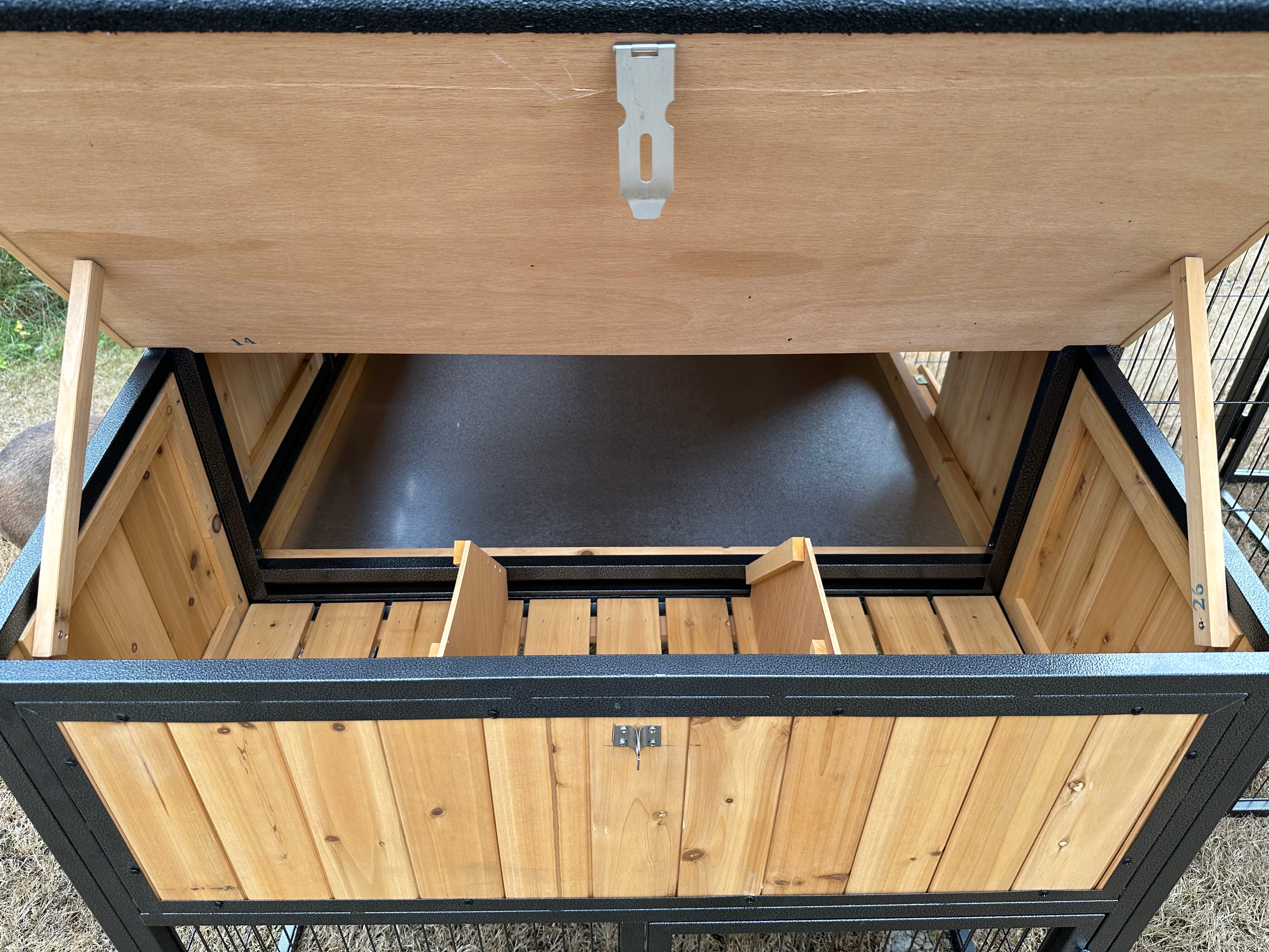 NEW-METAL Cottage Coop.  in-stock