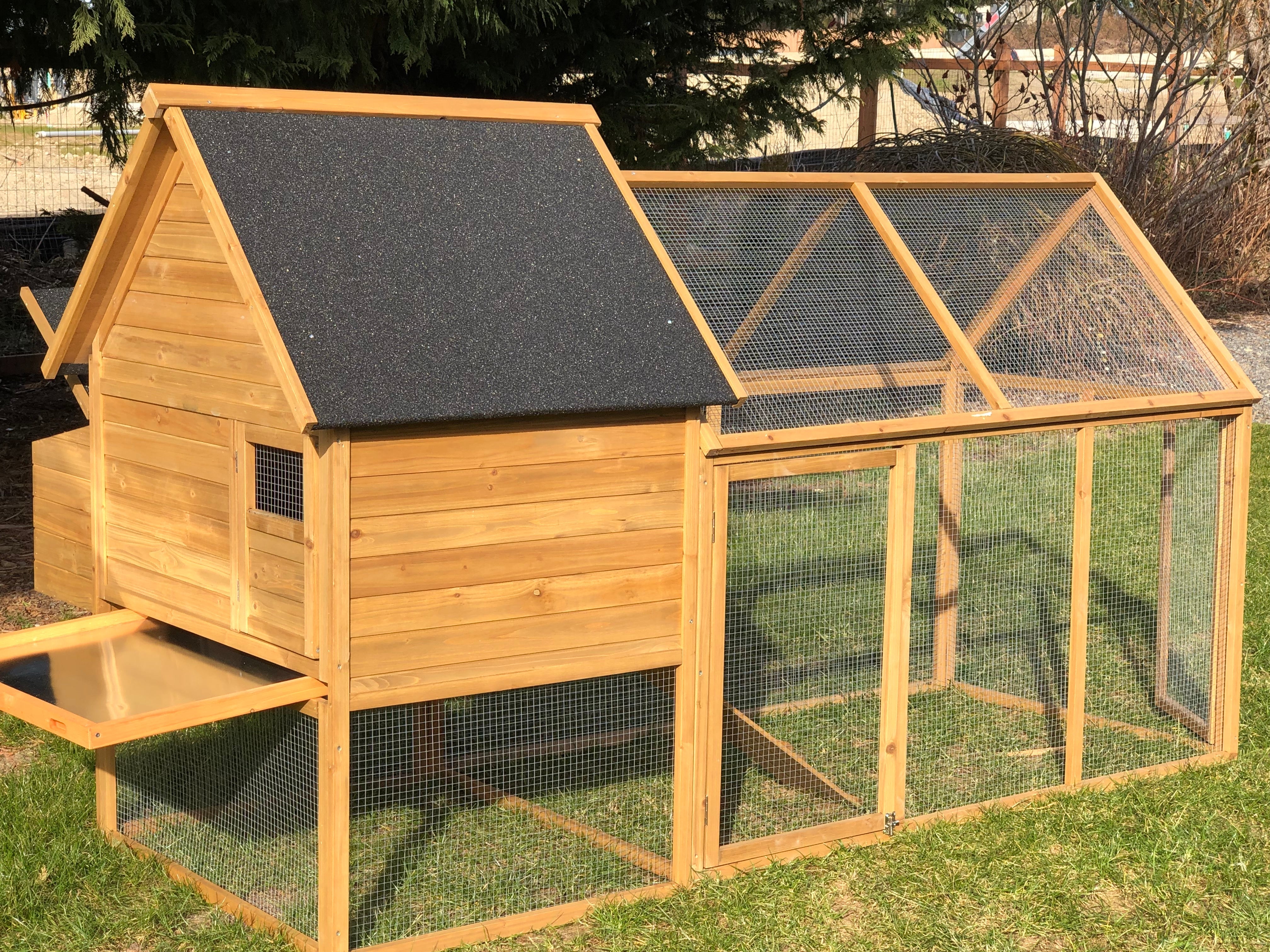 KONA COOP for 6-8 Hens