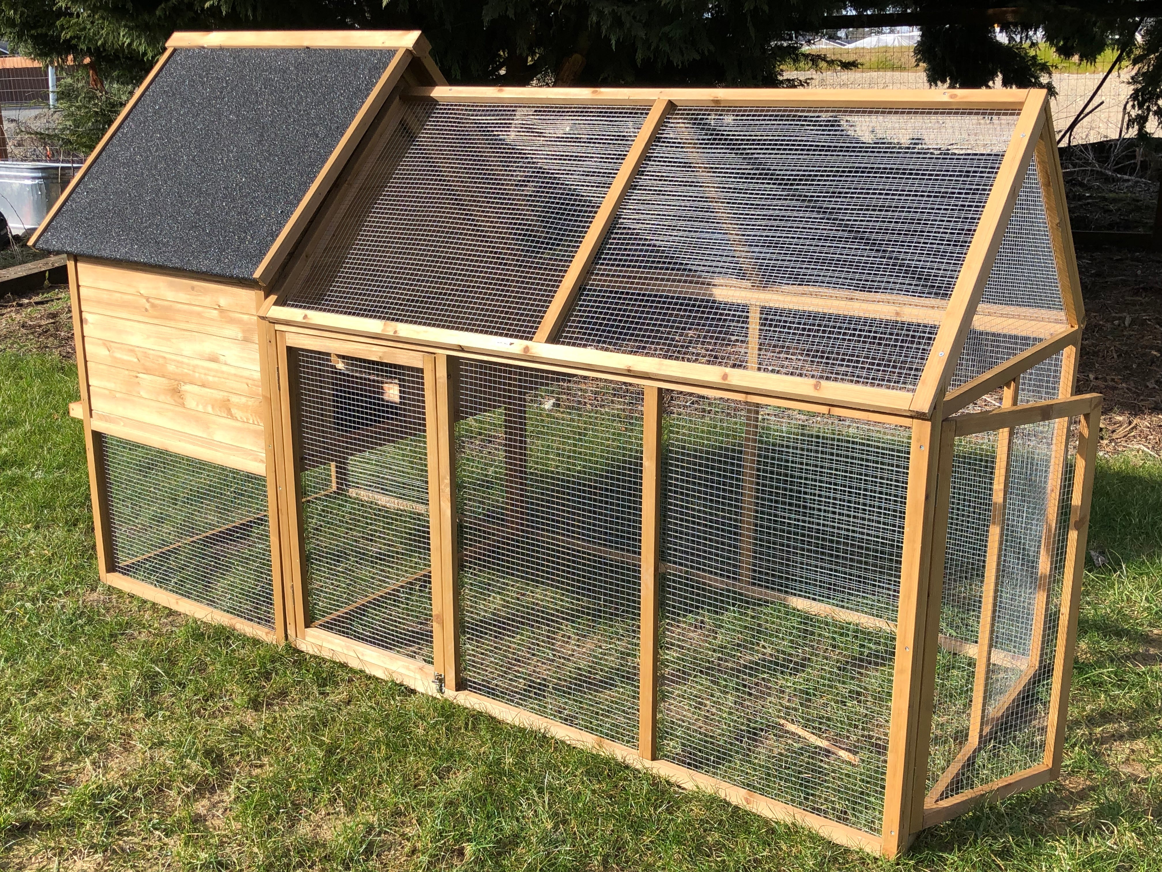 KONA COOP for 6-8 Hens