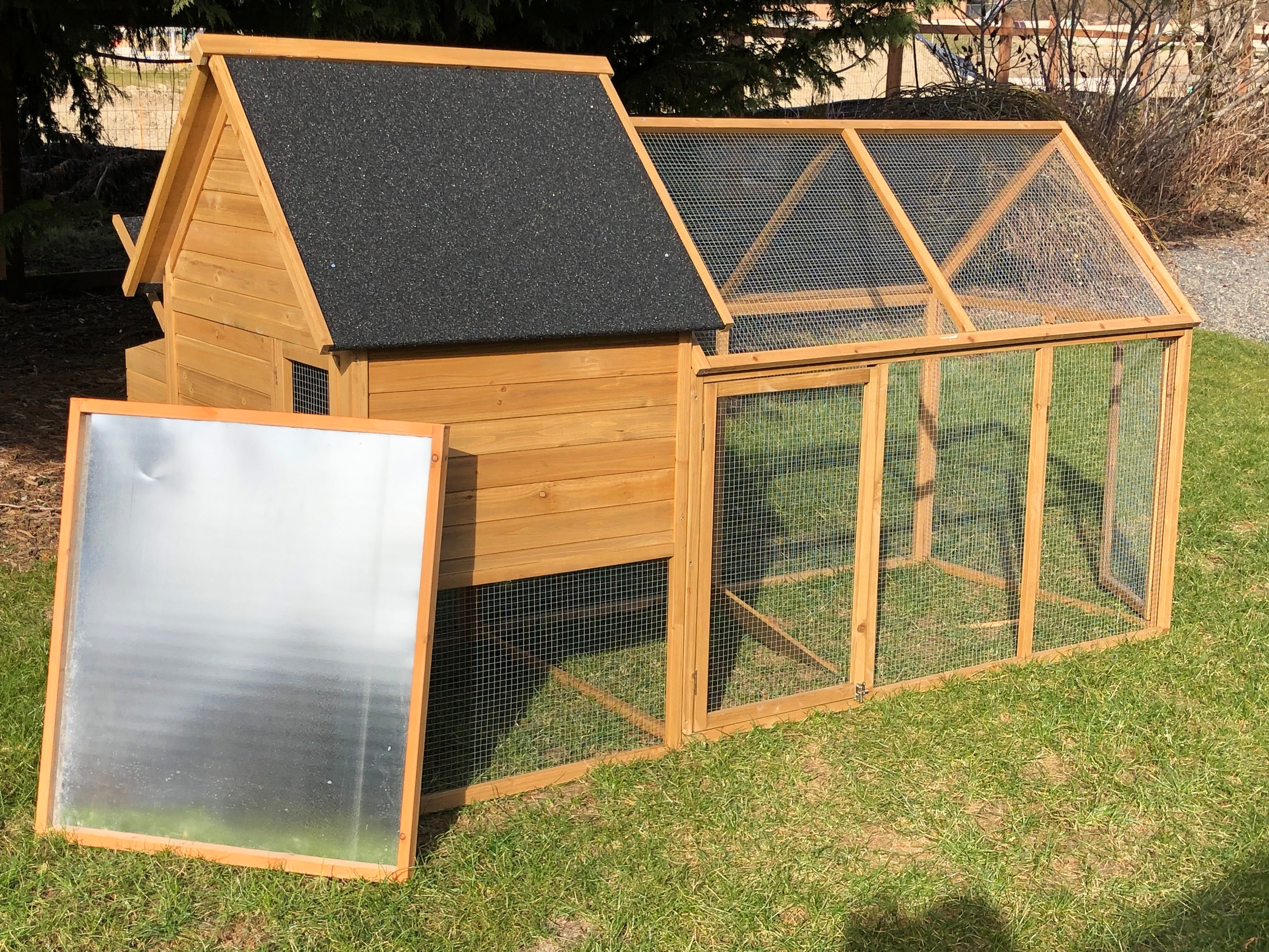 KONA COOP for 6-8 Hens