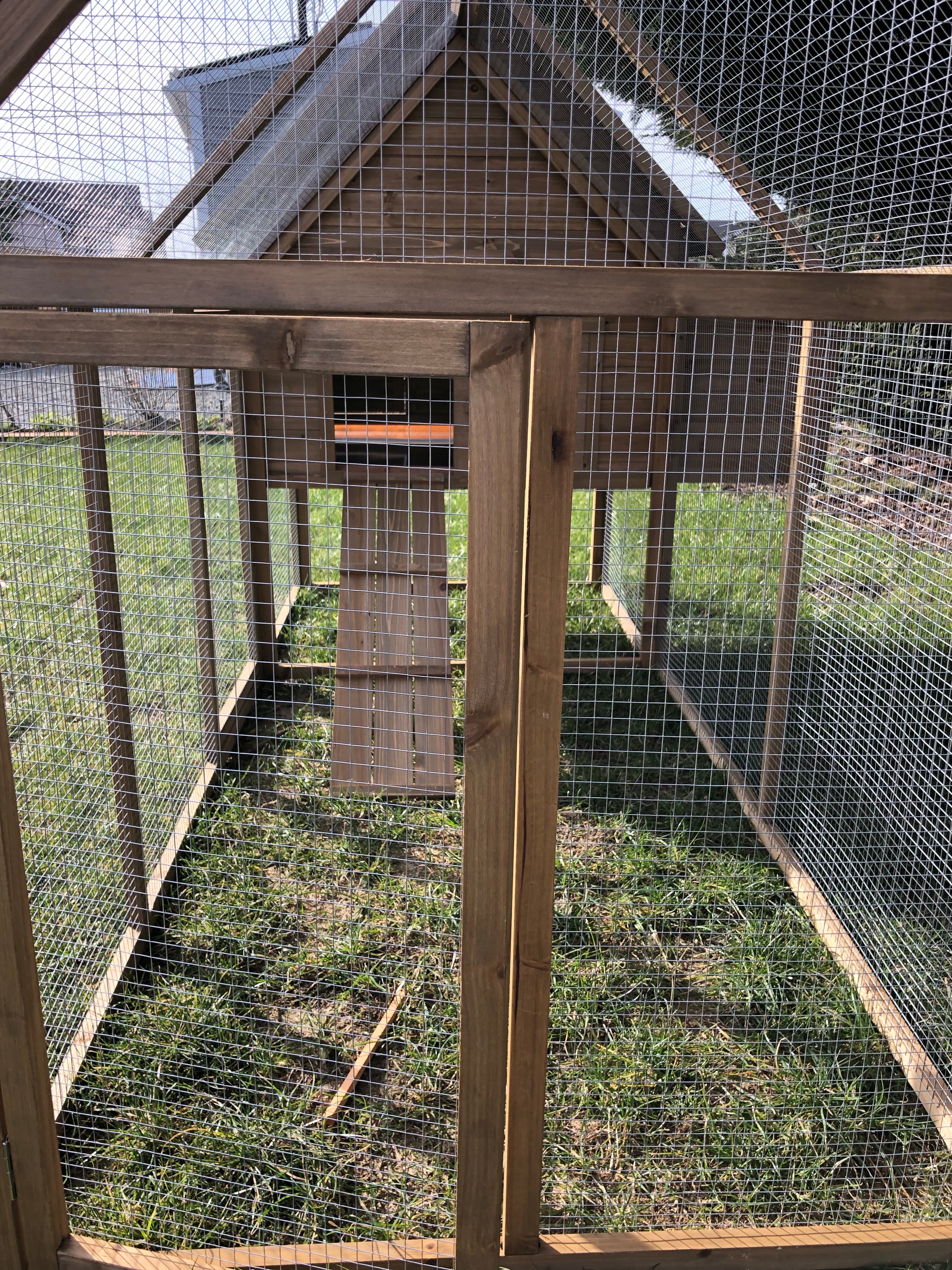 KONA COOP for 6-8 Hens